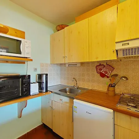 Fonctionnel 4 Pers Avec Balcon Sud, Parking, Animaux Admis - Fr-1-241-65 *